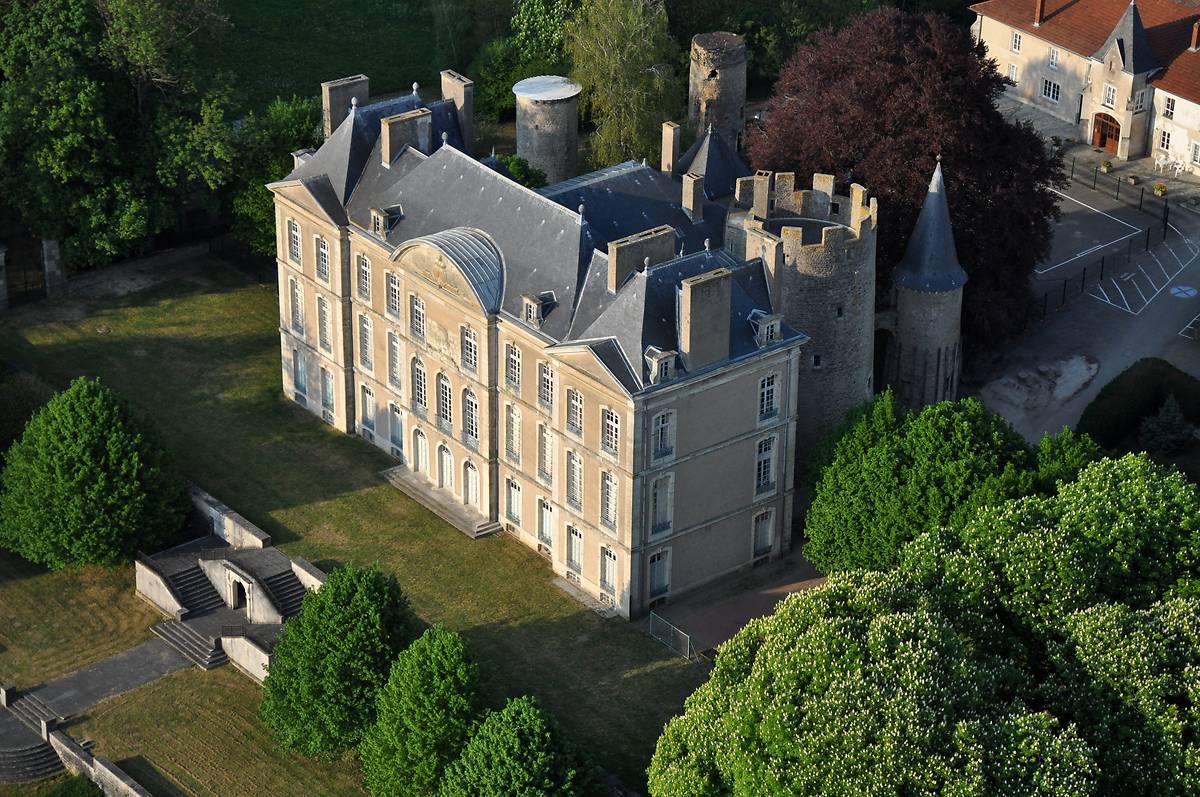 Château d'Aulnois-sur-Seille